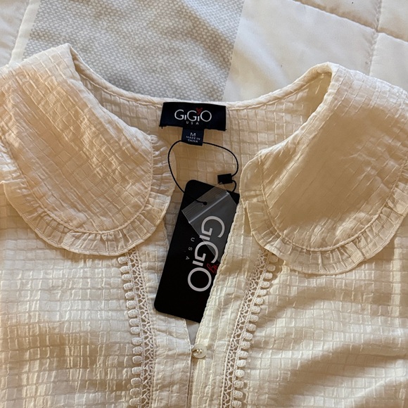 Chic White Ruffled Dress - Picture 2 of 7